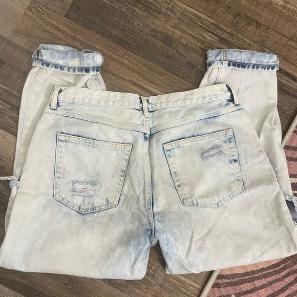 Forever 21 distressed cropped jeans - Picture 6 of 6